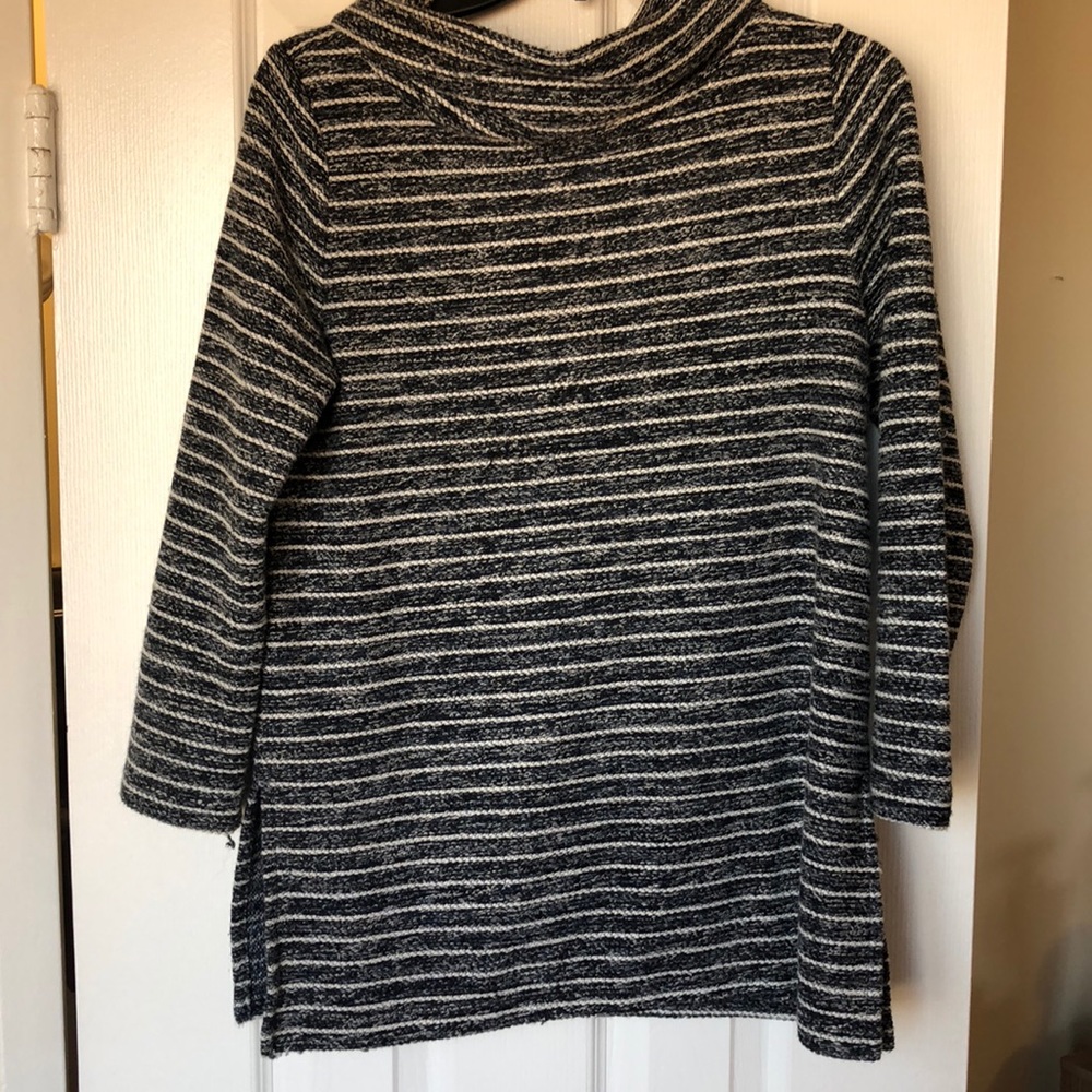 Loft size MP navy and white Cowl sweater